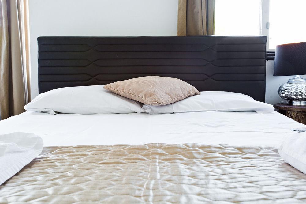 Cambridge House Hotel Dış mekan fotoğraf
