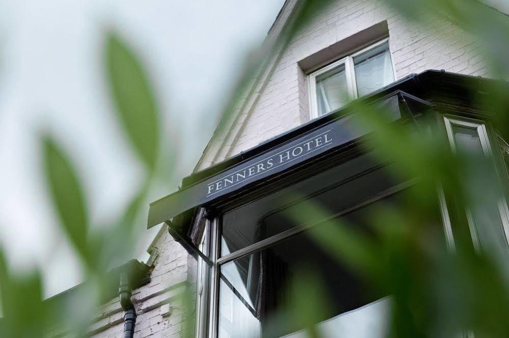 Cambridge House Hotel Dış mekan fotoğraf